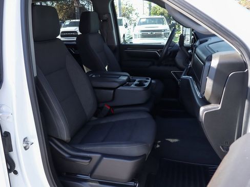 Used 2025 Chevrolet Silverado 3500 LT w/ Convenience Package image 44