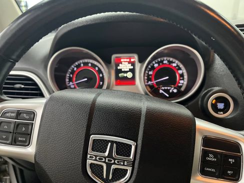 Used 2020 Dodge Journey SE w/ SE Popular Equipment Group FWD image 16