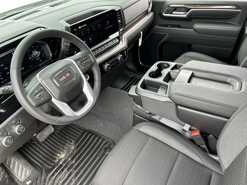 New 2026 GMC Sierra 2500 SLE AWD/4WD image 10