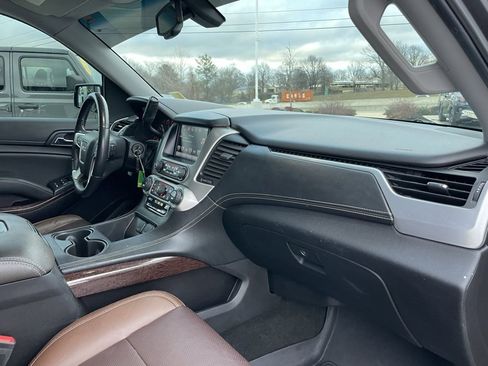 Used 2016 GMC Yukon SLE w/ Convenience Package image 31