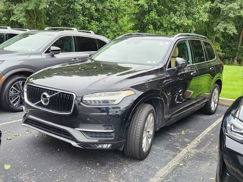 Used 2016 Volvo XC90 T6 Momentum w/ Momentum Plus Package AWD/4WD image 1