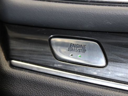 Used 2022 Buick Enclave Premium image 44