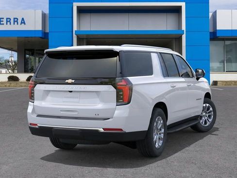New 2026 Chevrolet Suburban LT AWD/4WD image 4