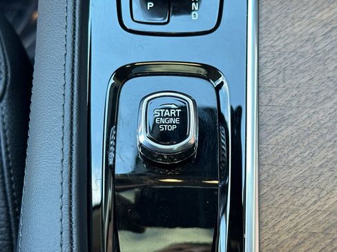 Certified 2025 Volvo XC90 B6 Plus AWD/4WD image 26