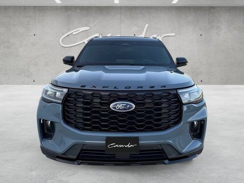 Used 2025 Ford Explorer ST-Line AWD/4WD image 18