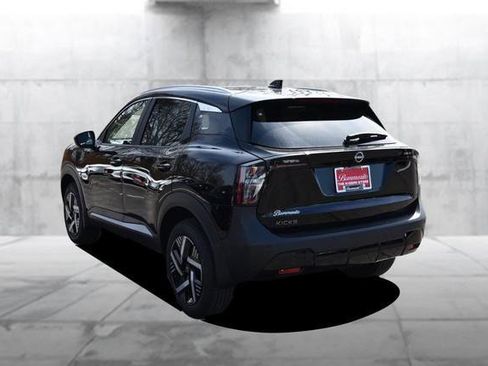 New 2026 Nissan Kicks SV image 7