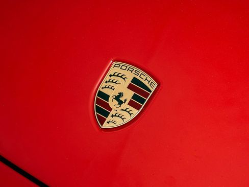 Certified 2024 Porsche 911 Carrera GTS image 20