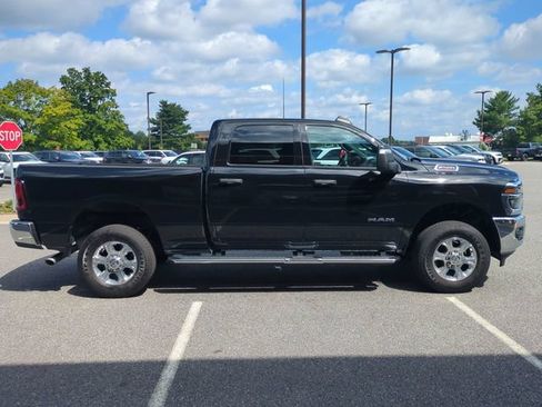 Used 2026 RAM 2500 Big Horn AWD/4WD image 3
