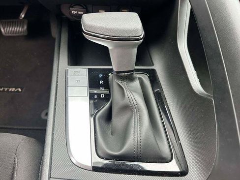Certified 2023 Hyundai Elantra SEL FWD image 24