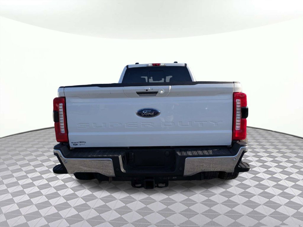 Used 2024 Ford F350 Lariat w/ Lariat Ultimate Package AWD/4WD image 4