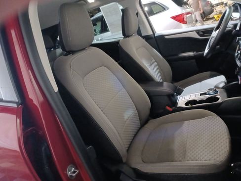 Used 2022 Ford Escape SE image 24