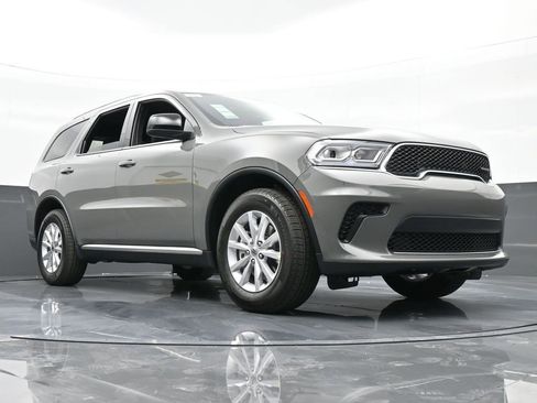 Used 2024 Dodge Durango SXT w/ 3rd Row Seating Group image 61