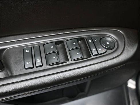 Used 2017 GMC Acadia Limited SLT image 13