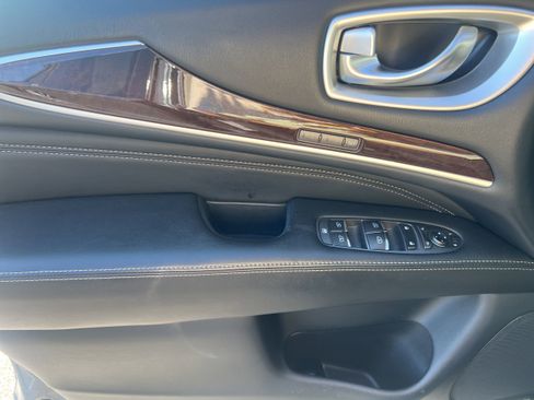 Used 2019 INFINITI QX60 Luxe w/ Sensory Package AWD/4WD image 19
