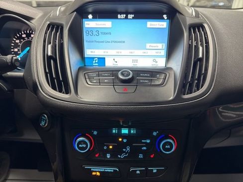 Used 2019 Ford Escape SEL image 10