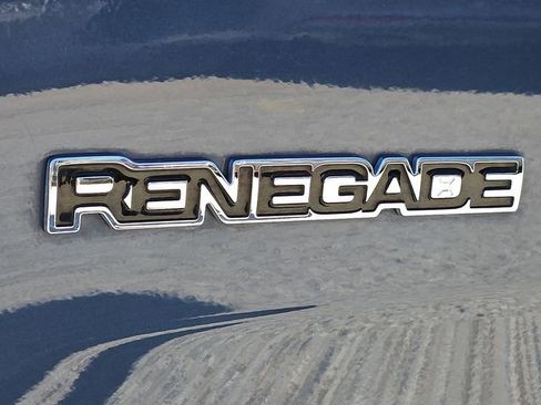 Used 2023 Jeep Renegade Limited image 10