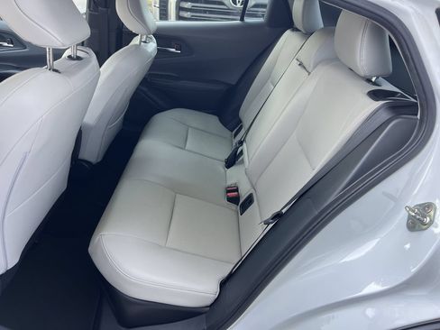 Used 2024 Toyota Prius Limited w/ Limited Premium Package FWD image 25