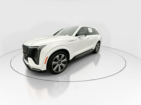Used 2025 Cadillac Escalade IQ Luxury 2 AWD/4WD image 4