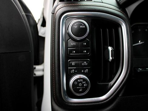 Used 2021 GMC Sierra 2500 AT4 w/ AT4 Premium Plus Package image 11