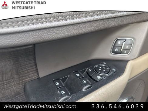 Used 2021 Ford Expedition Limited image 15