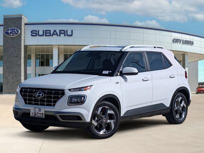 Used 2025 Hyundai Venue SEL