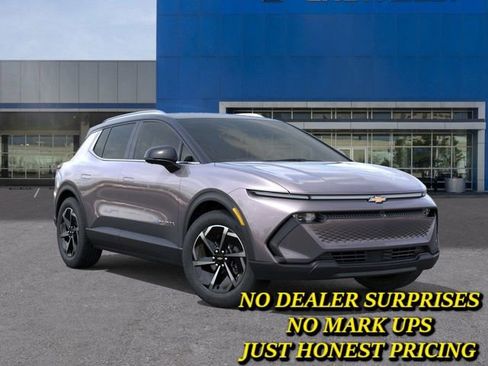 New 2026 Chevrolet Equinox EV LT w/ LPO, All-Weather Mat Package FWD image 7