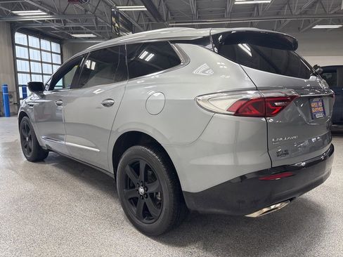 Used 2024 Buick Enclave Essence w/ Sport Touring Edition image 5