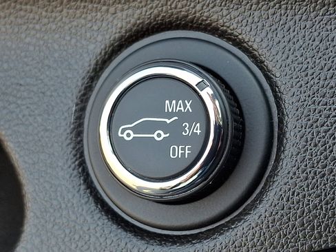 Used 2021 Buick Enclave Essence w/ Sport Touring Edition image 28