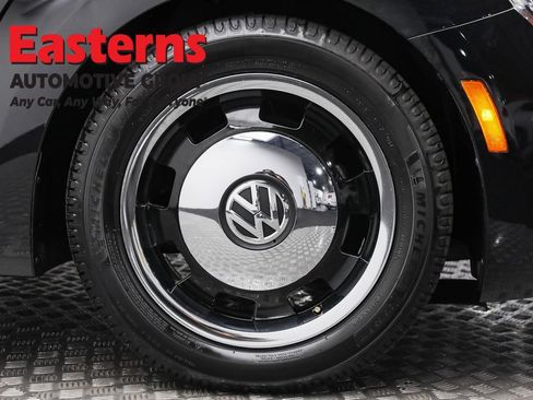 Used 2018 Volkswagen Beetle 2.0T S image 28