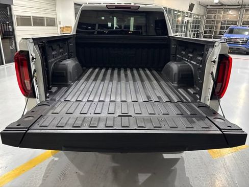 Used 2025 GMC Sierra 1500 AT4 image 25