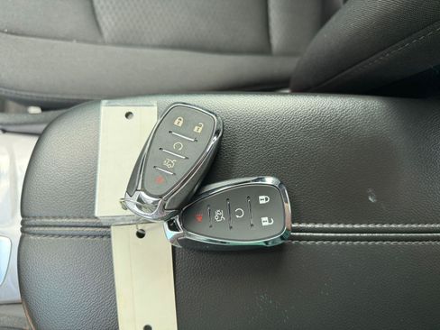 Used 2023 Chevrolet Malibu LT FWD image 28