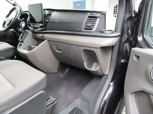 Used 2024 Ford Transit 350 XLT image 29