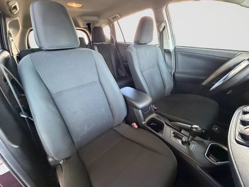 Used 2018 Toyota RAV4 LE w/ All Weather Liner Package AWD/4WD image 21