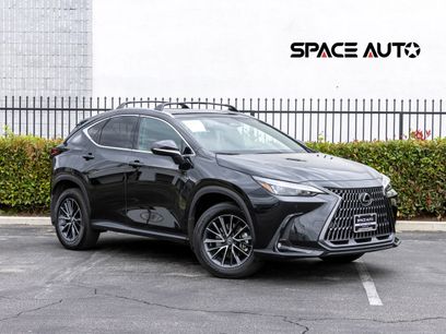 Used 2025 Lexus NX 250 FWD w/ Accessory Package (2T)