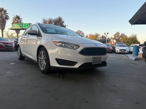 Used 2018 Ford Focus SE image 27