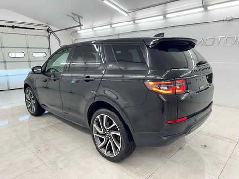 Used 2023 Land Rover Discovery Sport SE AWD/4WD image 9