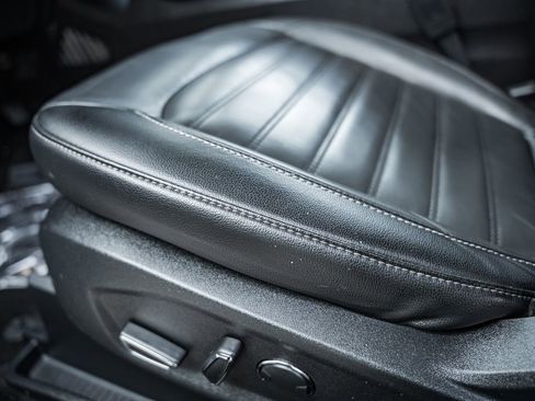 Used 2017 Ford Edge SEL w/ Equipment Group 201A image 31