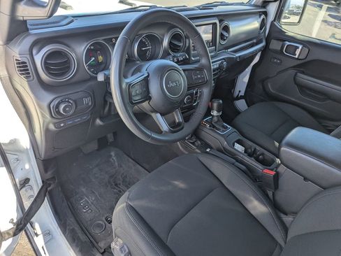Used 2023 Jeep Wrangler Unlimited AWD/4WD image 14