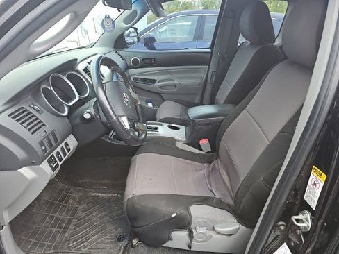 Used 2015 Toyota Tacoma 4x4 Access Cab V6 w/ SR5 Package image 6