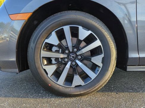 New 2026 Honda Odyssey EX-L image 9