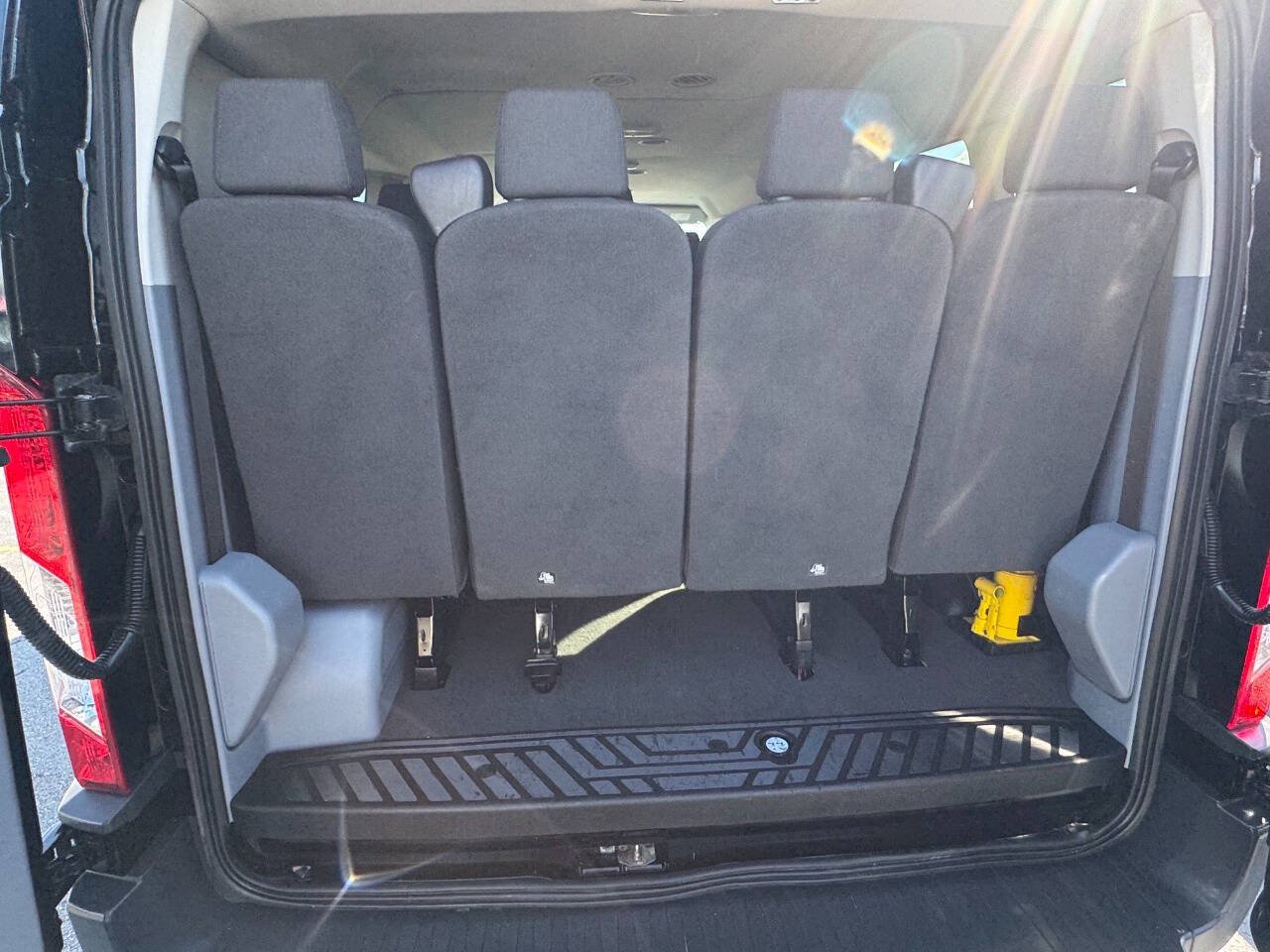 Used 2018 Ford Transit 350 XL RWD image 8