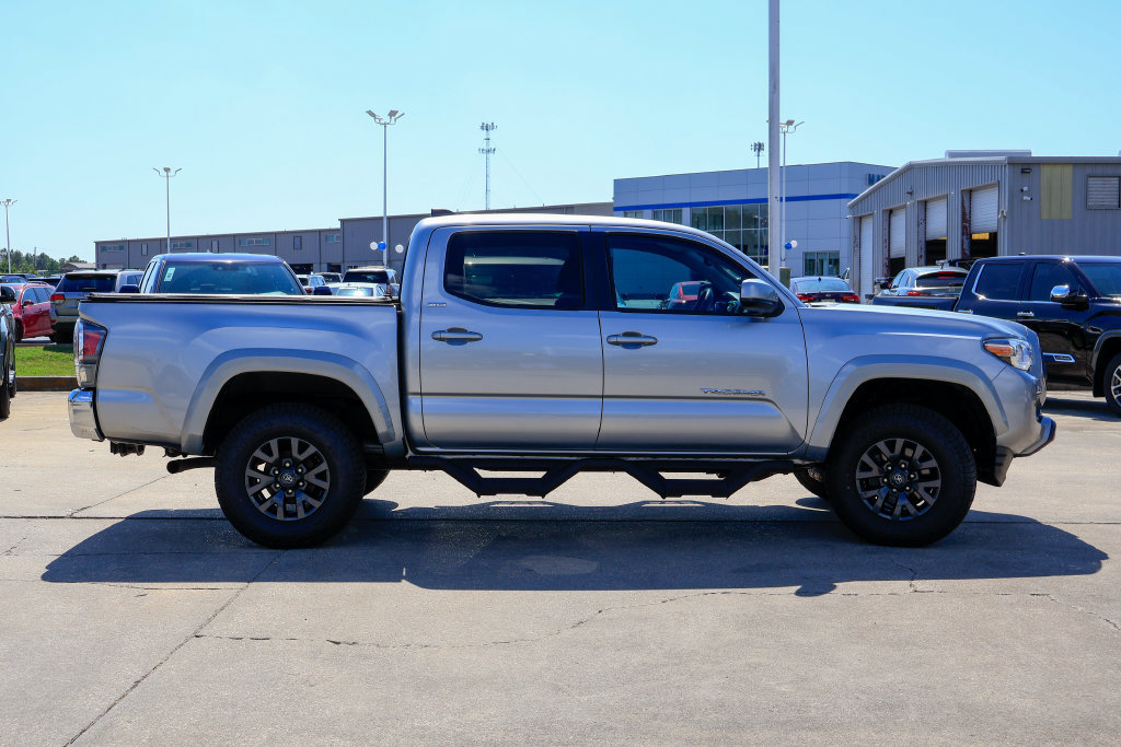 Used 2023 Toyota Tacoma SR5 RWD image 23