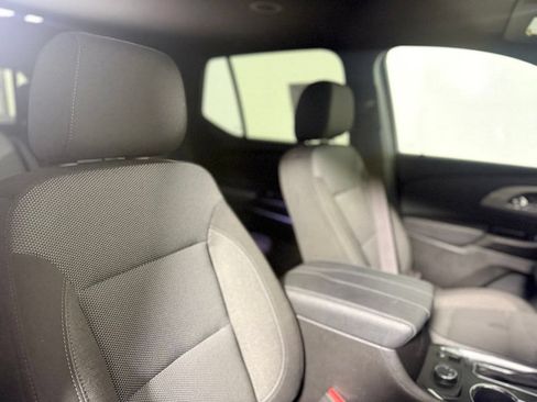 Used 2023 Chevrolet Traverse LT w/ LPO, Cargo Package AWD/4WD image 27