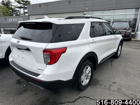 Used 2023 Ford Explorer XLT w/ Equipment Group 202A AWD/4WD image 5