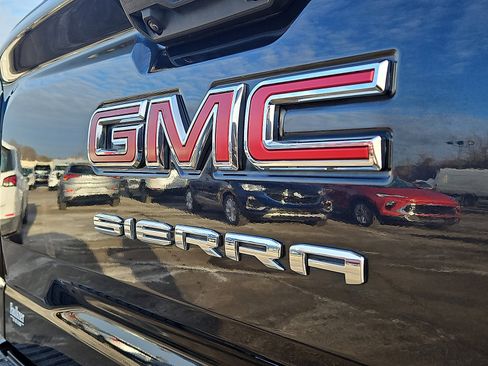 Certified 2025 GMC Sierra 1500 Elevation image 29