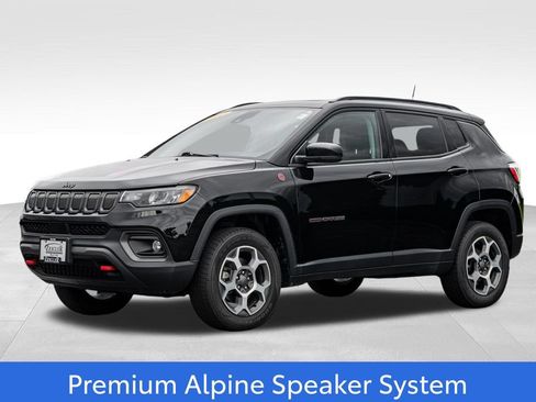 Used 2022 Jeep Compass Trailhawk w/ Sun and Sound Group AWD/4WD image 3
