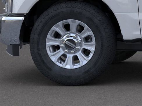 Used 2022 Ford F350 XLT w/ XLT Value Package image 19