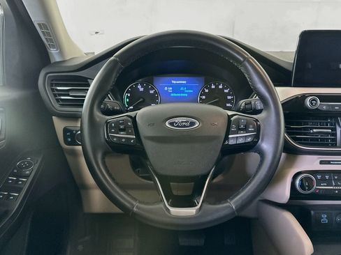 Used 2022 Ford Escape SEL FWD image 18