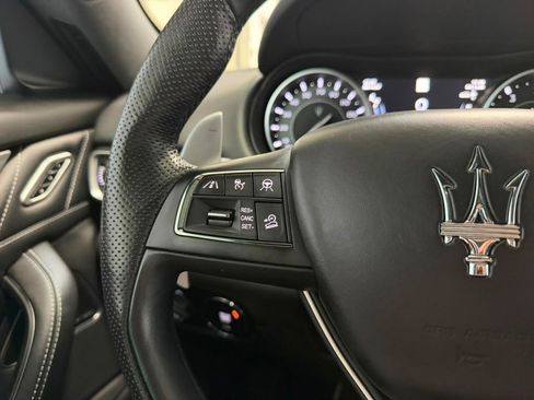 Used 2023 Maserati Levante GT AWD/4WD image 30