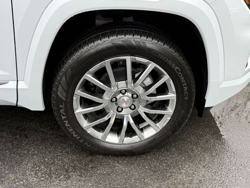 New 2026 GMC Terrain Denali w/ LPO, Floor Liner Package image 12